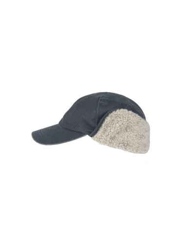 Order ear flap caps Wide range Hatland